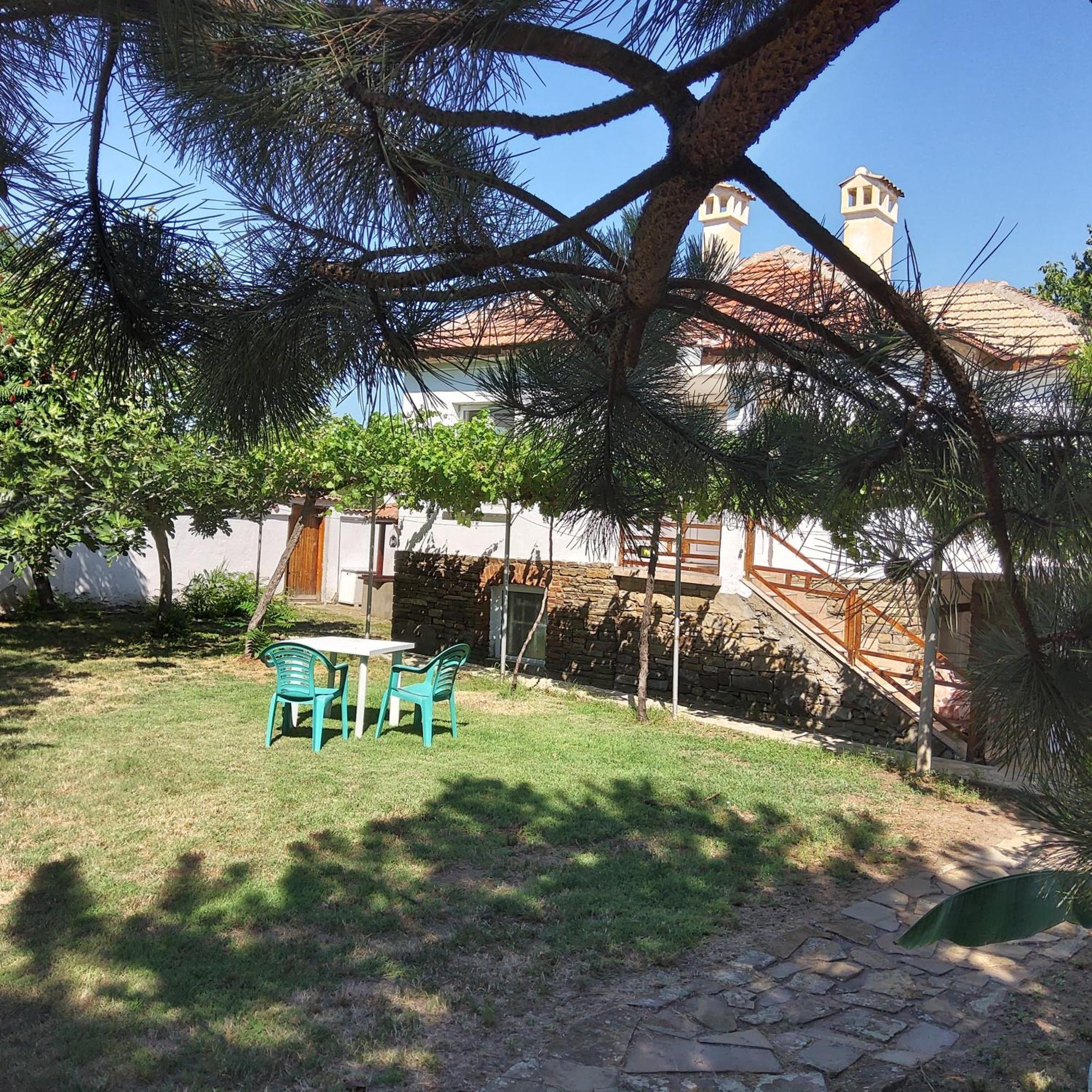 3 Bedroom Captivating House In Ognen Near Karnobat Exteriér fotografie